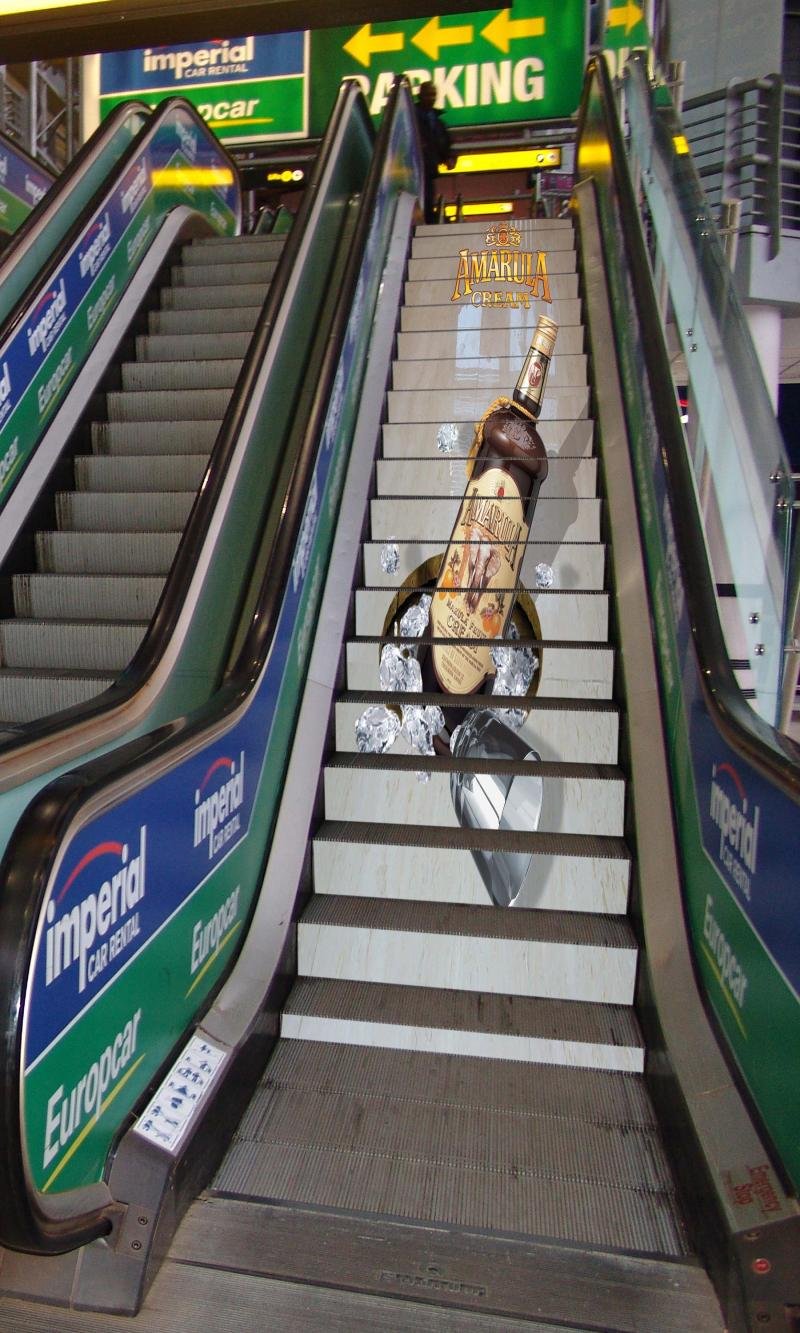 publicidad en escaleras